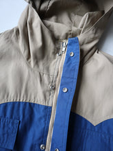Load image into Gallery viewer, 1980s Pacific Trail Hooded Parka - M