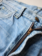Load image into Gallery viewer, 1970s Distressed Lee Denim Flares - 30"
