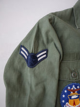 Load image into Gallery viewer, 1970's U.S Army OG-107 Patched Shirt - S