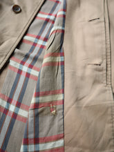 Load image into Gallery viewer, 1980s Made in England Burberrys' Trench Coat - M