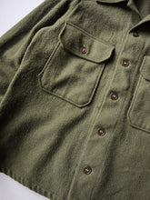 Load image into Gallery viewer, 1970s U.S Army OG-108 Wool Shirt - XS/S