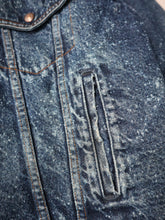 Load image into Gallery viewer, 1970s Levi's Galactic Wash Sherpa Lined Denim Jacket - L/XL