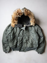 Load image into Gallery viewer, 1970s U.S Army Alpha Industries N-3B Flyer's Jacket - L