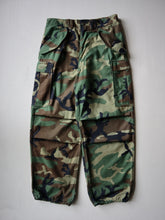 Load image into Gallery viewer, 1980s U.S Army M-65 Camo Cargo Pants - 32"