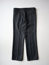 Load image into Gallery viewer, Wrangler Wrancher Bootcut Pants - 32"