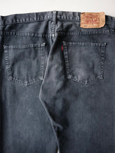 Load image into Gallery viewer, 1990s Made in USA Levi's 501 Jeans - 37"