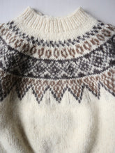 Load image into Gallery viewer, 1980s Icelandic Wool Knit Sweater - XS