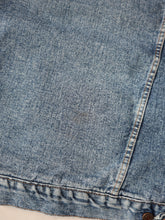 Load image into Gallery viewer, 1990s Made in USA Levi's Flannel Lined Denim Jacket - XL