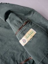 Load image into Gallery viewer, 1960s FRANCO-BELGE French Hunting Jacket - L