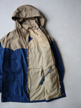 Load image into Gallery viewer, 1980s Pacific Trail Hooded Parka - M