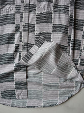 Load image into Gallery viewer, 1970's Abstract Print Shirt - L