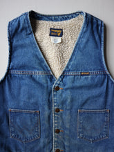 Load image into Gallery viewer, 1970s Wrangler Sherpa Lined Denim Vest - M