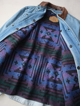 Load image into Gallery viewer, 1980's Women's Woolrich Aztec Blanket Lined Chore Jacket - M