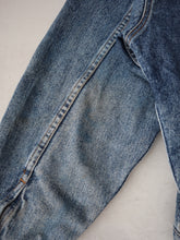 Load image into Gallery viewer, 1990s Made in USA Levi's Flannel Lined Denim Jacket - XL