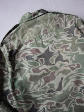 Load image into Gallery viewer, 1970's South Korean Army Noodle Camo Shirt - XS/S