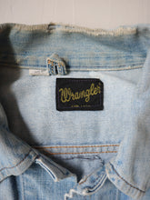 Load image into Gallery viewer, 1960s Wrangler 124MJ Selvedge Denim Jacket with Repairs - L