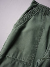 Load image into Gallery viewer, 1960s U.S Army OG-107 First Pattern Fatigue Pants - 28"