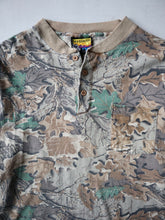 Load image into Gallery viewer, 1990s Realtree Henley Long Sleeve - S