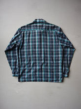 Load image into Gallery viewer, 1960's Golden Key Permanent Press Shirt - L