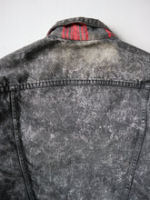 Load image into Gallery viewer, 1980s Distressed Levi's Flannel Lined Denim Jacket - S