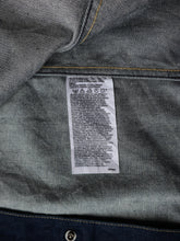 Load image into Gallery viewer, 2000s Levi's Engineered Denim Jacket - L