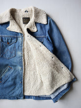 Load image into Gallery viewer, 1970s Wrangler Wrange Sherpa Lined Denim Jacket - M