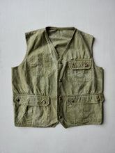 Load image into Gallery viewer, 1980s Stonewashed Hunting Vest - M