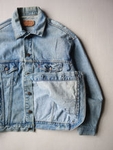 Load image into Gallery viewer, 1990s Made in USA Levi's Type 3 Denim Jacket - L