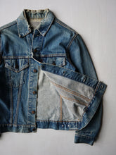 Load image into Gallery viewer, 1970s Distressed Levi's Type 3 Denim Jacket - S