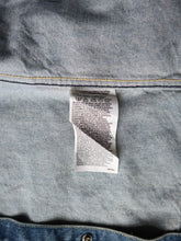 Load image into Gallery viewer, 2000s Levi's Engineered Denim Jacket - M
