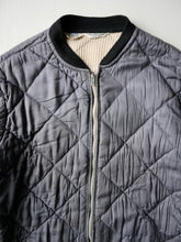 Load image into Gallery viewer, 1960s Distressed Thermal Lined Quilted Jacket - S
