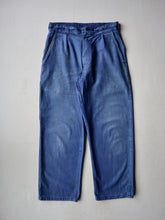 Load image into Gallery viewer, 1970s Faded French Workwear Pleated Pants - 28"