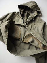 Load image into Gallery viewer, 1950s U.S Navy Foul Weather Smock - L