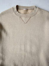 Load image into Gallery viewer, 1980's Russell Athletic Sweatshirt - M/L