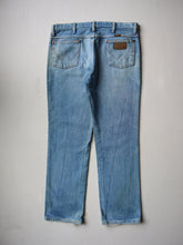 Load image into Gallery viewer, 1990s Faded Wrangler Denim Jeans - 35"