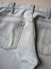 Load image into Gallery viewer, 1970's Distressed Levi's 646 Flare Jeans - 29"