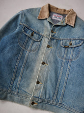 Load image into Gallery viewer, 1970s Thrashed Lee Storm Rider Denim Jacket - L/XL