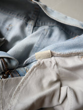 Load image into Gallery viewer, 1970's Distressed Levi's 646 Flare Jeans - 29"