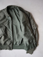 Load image into Gallery viewer, 1970s U.S Army CWU-45/P Cold Weather Bomber Jacket - M