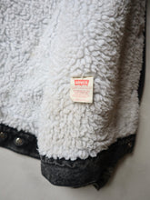 Load image into Gallery viewer, 1980s Levi's Sherpa Lined Denim Jacket - L