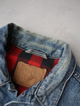 Load image into Gallery viewer, 1990s Made in USA Levi's Flannel Lined Denim Jacket - XL