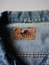Load image into Gallery viewer, 1980s Made in USA Levi's Denim Jacket - L