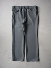 Load image into Gallery viewer, 1990's Levi's 517 Bootcut Pants - 38"