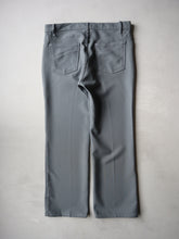 Load image into Gallery viewer, 1990's Levi's 517 Bootcut Pants - 38"