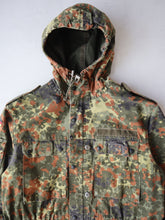 Load image into Gallery viewer, 1990's German Army Flecktarn Camo Hooded Field Jacket - L