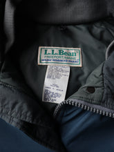 Load image into Gallery viewer, 1990's L.L. Bean Maine Warden's Goretex Parka - M