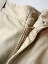 Load image into Gallery viewer, 1960s U.S Army Chino Pants - 32"