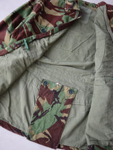 Load image into Gallery viewer, 1990's British Army DPM Camo Smock Jacket - M