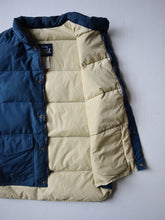 Load image into Gallery viewer, 1980s Woolrich Down Vest - L