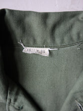 Load image into Gallery viewer, 1970s U.S Army OG-107 Fatigue Shirt - M